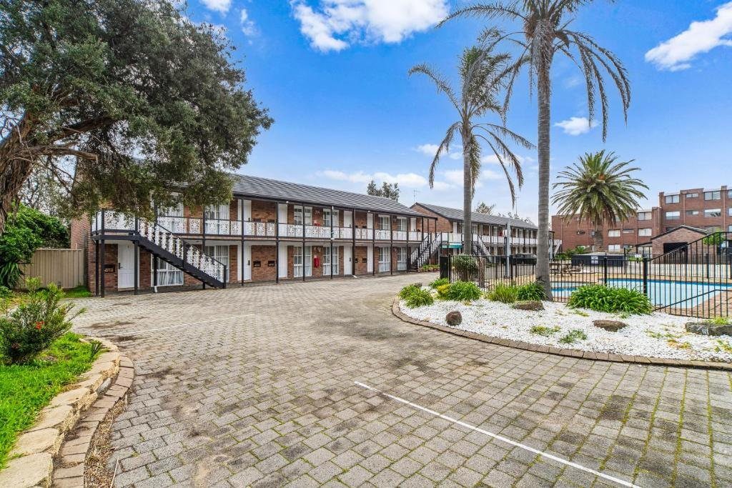 Motel Refurbishment, Frankston